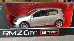 RMZ CITY 31 VW Golf GTI MK6 1/36 - Escala 1:32