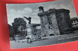 Benevento La Rocca Dei Rettori Con Monumento Ai Caduti 1960 - Benevento