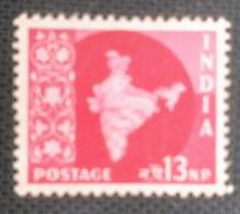 134A. INDIA 1957 (2NP + 13NP) 02 DIFF STAMP FROM MAP SERIES . MNH - Ungebraucht