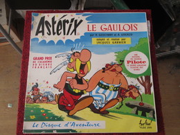 BACPLASTCAV Disque BANDES DESSINEE ANNEES 60 / ASTERIX LE GAULOIS 33T 30 CM - Dischi & CD
