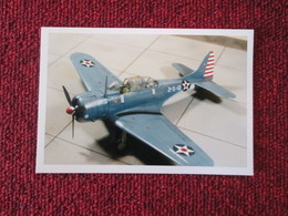 CAGI3 Format Carte Postale Env 15x10cm : SUPERBE (TIRAGE UNIQUE) PHOTO MAQUETTE PLASTIQUE 1/48e SBD DAUNTLESS US NAVY - Airplanes