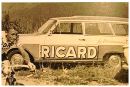 TOUR DE FRANCE   CARAVANE PUBLICITAIRE "RICARD" ET  ANQUETIL   1966    RETIRAGE - Wielrennen