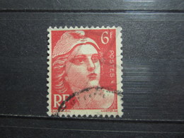 VEND BEAU TIMBRE FRANCE N° 721A , TACHE SOUS " POSTES " !!! - Used Stamps