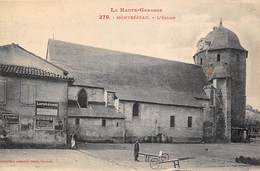 Montréjeau         31          Place Et église        (Voir Scan) - Montréjeau