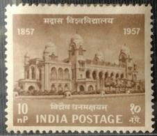 135. INDIA 1957  STAMP MADRAS UNIVERSITY . MH - Ungebraucht