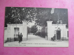 Delcampe - CPA 44 ANCENIS ENTRÉE DE LA CASERNE DU 64 è INFANTERIE MILITAIRES - Ancenis