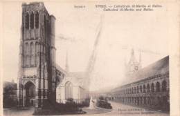YPRES - Cathédrale St-Martin Et Halles - Ieper