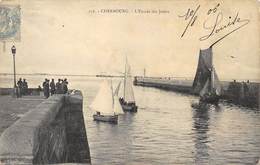 CPA 50 CHERBOURG L ENTREE DES JETEES - Cherbourg