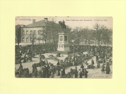 Delcampe - Luxembourg - Place Guillaume Avec Monument - Luxemburg - Stadt