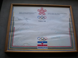 Signatures Authographs Calgary 1988 Yugoslav Olympic Team Sends You Many Greetings From The Plympic Winter Games - Autografi