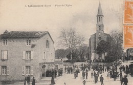 CPA (81) LABESSONNIE Place De L' Eglise (2 Scans) - Montredon Labessonie