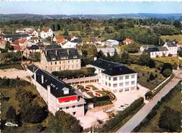 JUVIGNY-sous-ANDAINE - Vue Aérienne - Centre De Réadaptation Fonctionnelle Et Institut Orthopédique - Tirage D'éditeur - Juvigny Sous Andaine