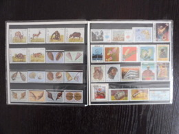 ANGOLA - Pochette 34 Timbres MNH ** - Angola