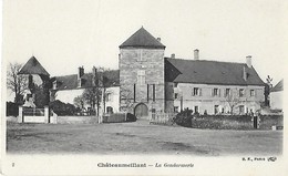 CHER - 18 - Chateaumeillant - La Gendarmerie - Les 2 Cartes - Châteaumeillant