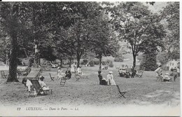 Luxeuil Les Bains - Dans Un Parc  - Non écrite - Luxeuil Les Bains