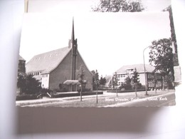 Nederland Holland Pays Bas Zuidlaren Met Gereformeerde Kerk En Omgeving - Zuidlaren