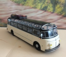 Bus-  Isobloc 648 DP - 1955 - échelle 1/43  Neuf Métal - Voir Photos (envoie Colissimo) - Vrachtwagens