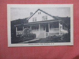 Denegre Cottage  East Windham  New York > >   Ref 4055 - Albany