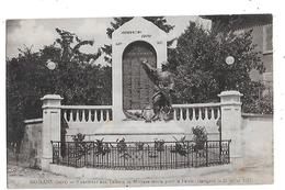 38  - CPA  De   MOIRANS  - Monument  Aux  Enfants  De  Moirans  Morts  Pour  La  Patrie ( Inauguré Le 22 Juillet 1923 ) - Moirans
