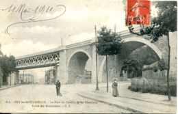N°8596  -cpa Issy Les Moulineaux -le Pont Du Chemin De Fer électrique- - Ouvrages D'Art
