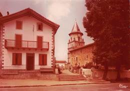 AINHOA - Vue Du Village - Eglise - Cimetière - Ainhoa