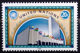 NATIONS-UNIS  NEW YORK                   N° 677                      NEUF** - Neufs