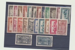 N° 128 ET 149   NEUFS   CHARNIERES      24 TIMBRES - Neufs