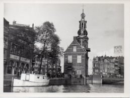 Photo Hollande(nederland) Années 50 Format 9/12  église Et Bateau. - Orte