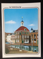 Netherlands, Uncirculated Postcard, « SCHIEDAM, Zac Kendragershuisje Aan De Oude Sluis Gebouwd In 1724 » - Schiedam