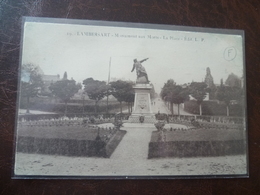 LAMBERSART-   Monument Aux Morts La Place         édit: L.P. - Lambersart