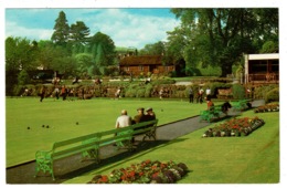 Ref 1357 - Postcard - Playing Bowls - Helensburgh Bowling Green - Hermitage Park Scotland - Dunbartonshire