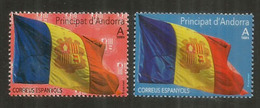 Bandera De Andorra./Drapeau D'Andorre. Deux Couleurs Différentes , Deux Timbres Neufs ** AND.ESP - Ungebraucht