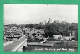 England Sussex Arundel , The Castle And River Arun ( Format 9cm X 14cm ) - Arundel