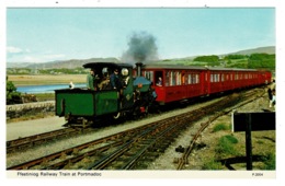 Ref 1360 - Postcard - Ffestiniog Railway Train At Portmadoc Caernarvonshire Wales - Caernarvonshire
