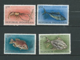 Indonésie  - Serie Yvert  N° 330  à  333 4 Timbres ** , ( Legères Rousseur Sur La Gomme )  Ava 29502 - Indonesia