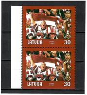 Latvia  2004 .  Ice Hockey. V:30. Pair Of Top/bottom Imperf.    Michel # 610  Do/Du - Latvia