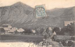 Le Bourg D'Oisans          38        Village Et Vue Sur Le Massif      (voir Scan) - Andere & Zonder Classificatie