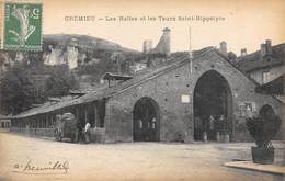 Crémieu         38         Les Halles Et Les Tours Saint Hippolyte             (voir Scan) - Crémieu