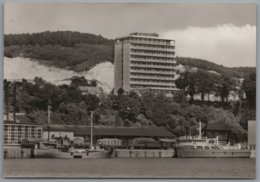 Sassnitz Auf Rügen - S/w Blick Vom Hafen Zum Rügen Hotel Mit Sonderstempel Glowe 35 Jahre Funkamt Rügen Radio - Sassnitz