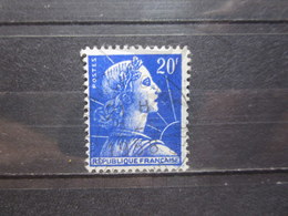 VEND BEAU TIMBRE DE FRANCE N° 1011B , SURENCRE !!! (a) - Gebraucht