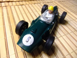 SCALEXTRIC COOPER Verde Oscuro Guia Fija Triang - Escala 1:32