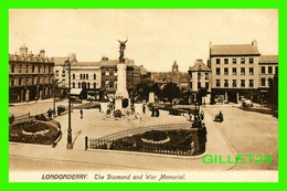 LONDONDERRY, IRLANDE DU NORD - THE DIAMOND AND WAR MEMORIAL - ANIMATED WITH PEOPLES - WOOLSTONE BROS - - Londonderry