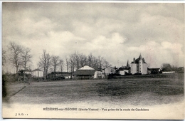 87. HAUTE-VIENNE - MÉZIÈRES SUR ISSOIRE. Vue Prise De La Route De Confolens - Meziere Sur Issoire