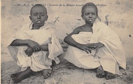CPA SOMALIE  ENFANTS DE LA MISSION SOMALIENNE - Somalië