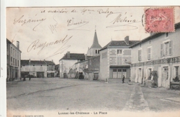 **** 86  ***  LUSSAC LES CHATEAUX  La Place - TTB - Lussac Les Chateaux