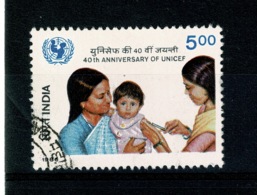 Ref 1361 - India 1986 - SG 1222  5r Fine Used Stamp - UNICEF - Cat £6.50+ - Usados