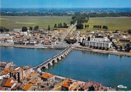 01 - SAINT LAURENT SUR SAONE : Jolie Vue Aérienne - CPSM CPM Village (1.790 Habitants ) Grand Format - Ain - Non Classés