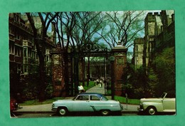 Etats Unis United Sates Of America CT Connecticut New Haven Yale University Noah Porter Gate With Old Car ( 9cm X 14cm ) - New Haven