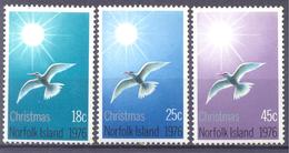 1976. Norfolk Island, Christmas/Birds, 4v, Mint/** - Norfolk Island