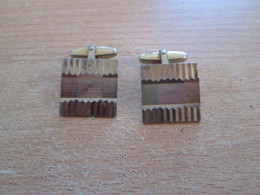 DIVERS / BOUTONS DE MANCHETTES RETRO ANNEES 50 ? - Cuff Links & Studs